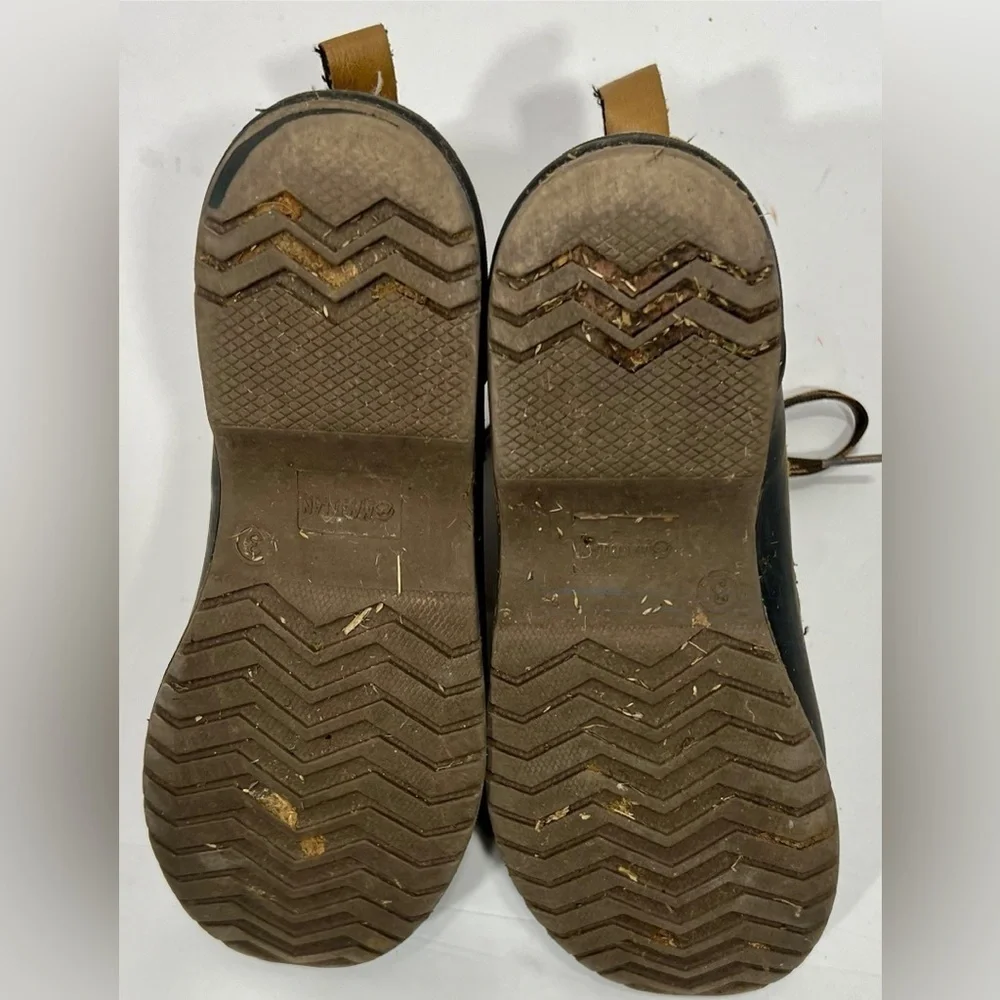 MAGELLAN OUTDOOR BOYS DUCK BOOTS SIZEE 3D